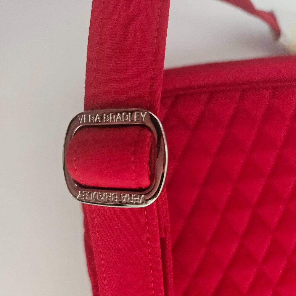 NWT Vera Bradley Mailbag Crossbody in the Tango Red Retired Pattern - Picture 13 of 16